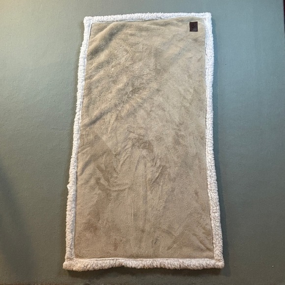 UGG Other - UGG Home Tan Sherpa Fleece Pillowcase Small Travel Size Cozy Cabin Core